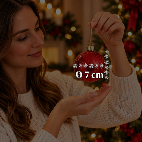 16 darabos törhetetlen karácsonyi gömbdíszkészlet, 7 cm - 4 féle fényes, matt és csillámos felülettel - fadíszek és lakásdekorációk - piros, arany, ezüst