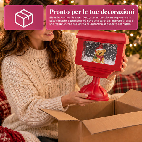Lampione decorativo natalizio a cassetta postale con effetto neve, luci LED e musica, 2 varianti Babbo Natale o Orsetto, altezza 41 cm, a batterie