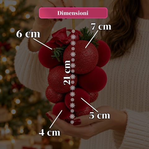 Függeszthető karácsonyi gömbcsokor 17 darab, 4–7 cm-es gömbbel, masnival és drótkampóval: piros, arany vagy ezüst színben