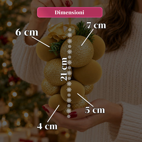 Függeszthető karácsonyi gömbcsokor 17 darab, 4–7 cm-es gömbbel, masnival és drótkampóval: piros, arany vagy ezüst színben