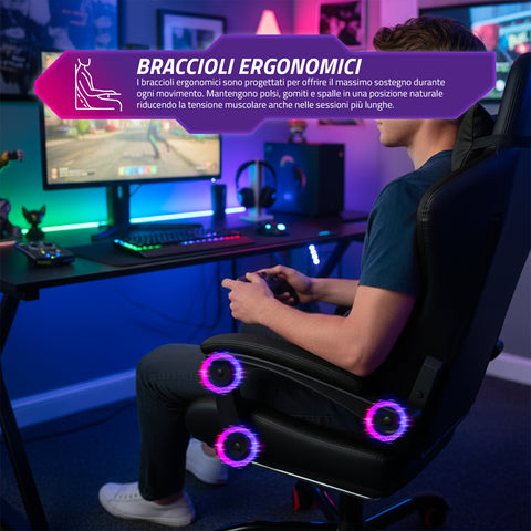 Braccioli ergonomici della sedia gaming durante il gioco